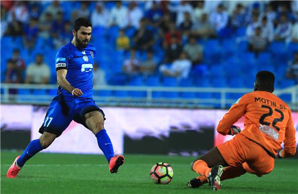 الهلال والرائد