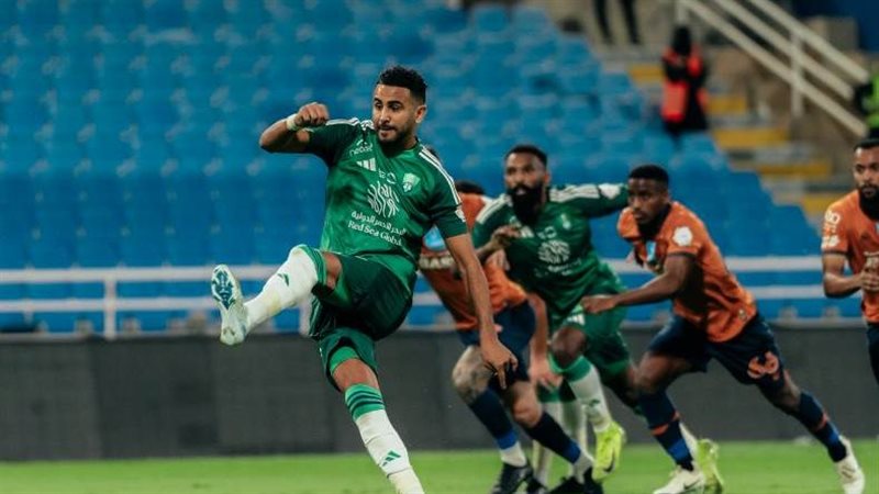 الأهلي السعودي يعبر العين الإماراتي في دوري أبطال آسيا