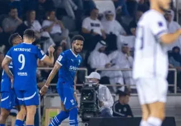 الاتحاد الاسيوي يوقف طاقم تحكيم الهلال والسد