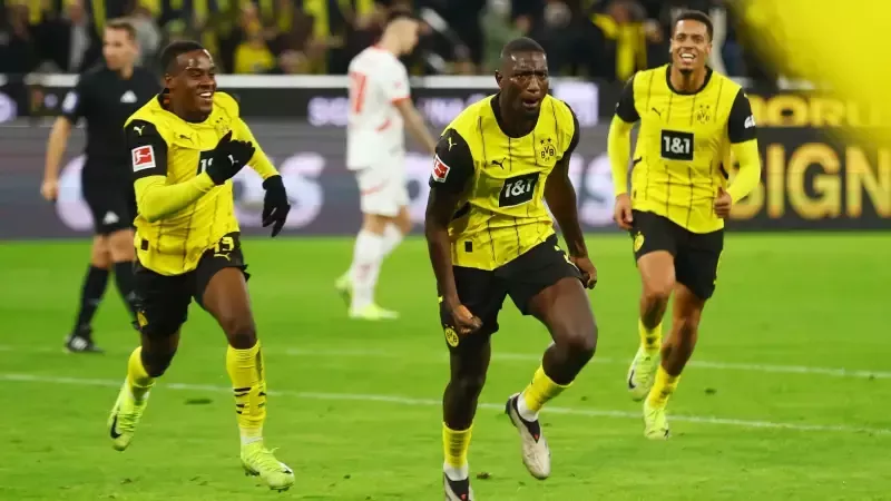 بوروسيا دورتموند يعبر فرايبورج بأربعة دون رد