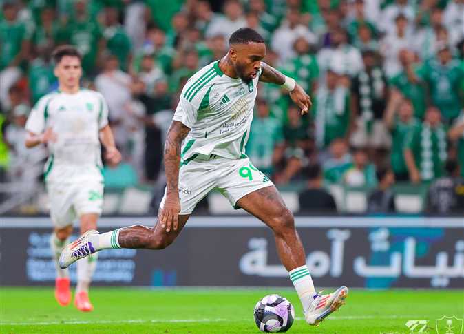 لقاء مرتقب بين الأهلي السعودي واستقلال طهران