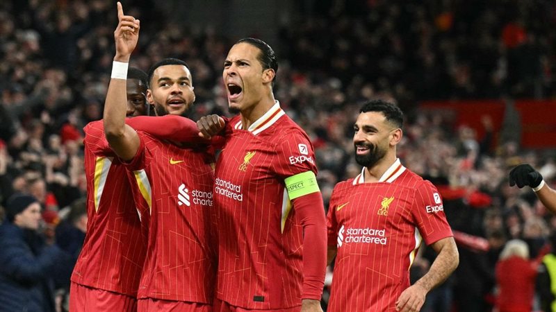 ليفربول يعبر مانشستر سيتي (2-0)