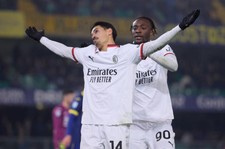 ميلان يتغلّب على هيلاس فيرونا في الدوري الإيطالي