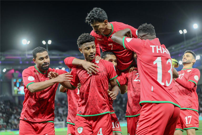 عمان تتغلّب على السعودية.. وتصل نهائي خليجي 26