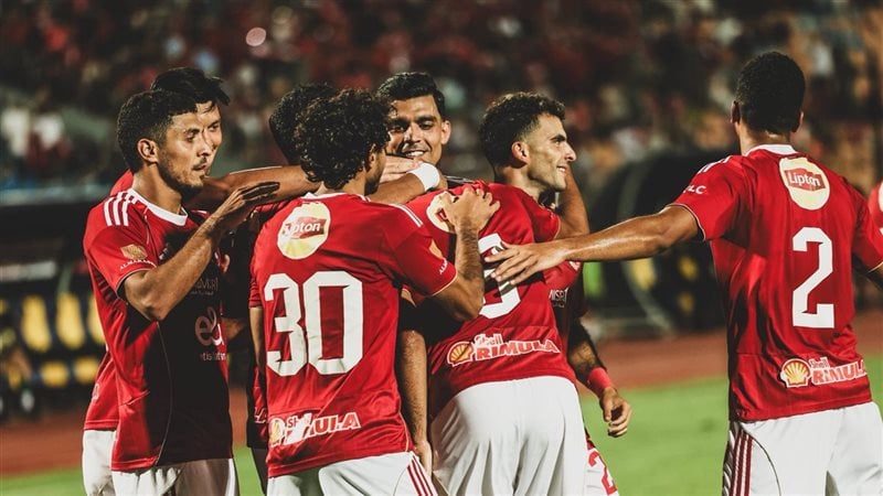 الأهلي يكتسح فاركو برباعية