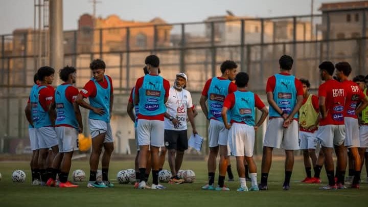منتخب مصر للناشئين يؤدي العمرة قبل المشاركة في كأس الخليج بالسعودية