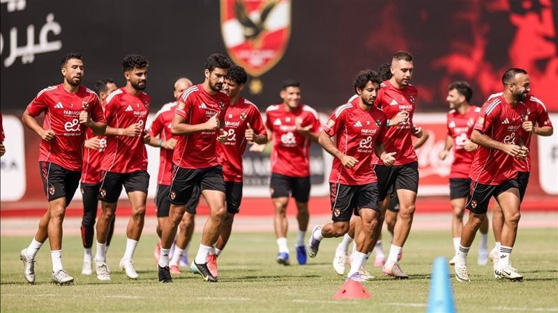الأهلي يعلن قائمته لمواجهة غزل المحلة في الجولة الرابعة من الدوري الممتاز