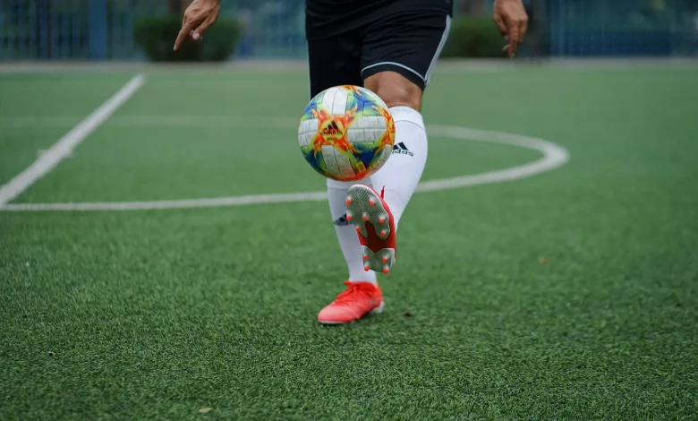 أفضل تمارين السرعة للاعب كرة القدم في المنزل بدون معدات
