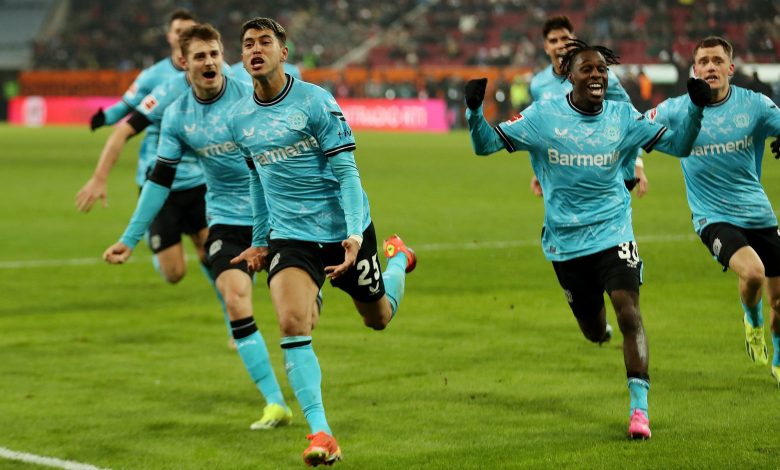 بايرن ميونخ ينجو من فخ أوجسبورج بفوز مثير 3-2 في البوندسليغا