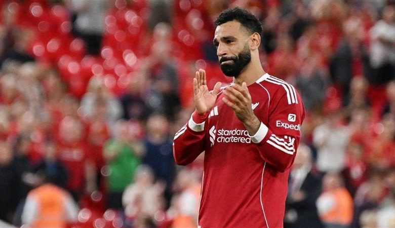 دموع محمد صلاح تملأ أنفيلد بعد رحيل دييجو جوتا