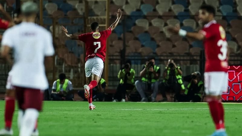 الأهلي يتقدم على سيراميكا كليوباترا بهدف نظيف في الشوط الأول بالدوري المصري
