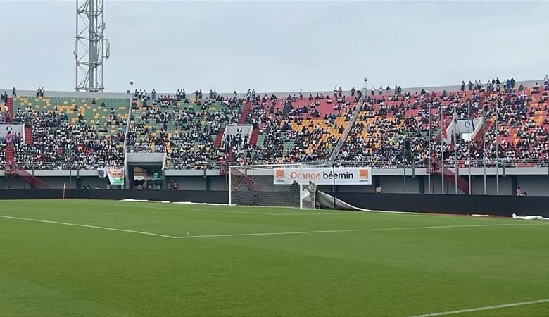 الأمطار تنهال على ملعب مواجهة مصر أمام بوركينا فاسو