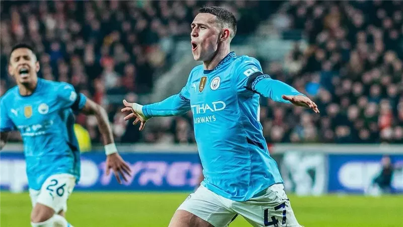 مانشستر سيتي يتقدم على مانشستر يونايتد بهدف فودين في الشوط الأول