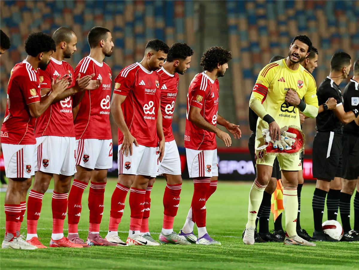 الأهلي يستعيد بريقه.. فوز صعب على سيراميكا يعيده لطريق الانتصارات في الدوري المصري